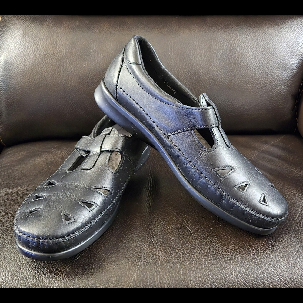 SAS Roamer - EZ Strap Walking Black Leather Shoes Women's 11.5 Double Wide